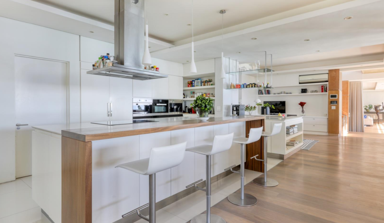 19 Fishermans bend 19