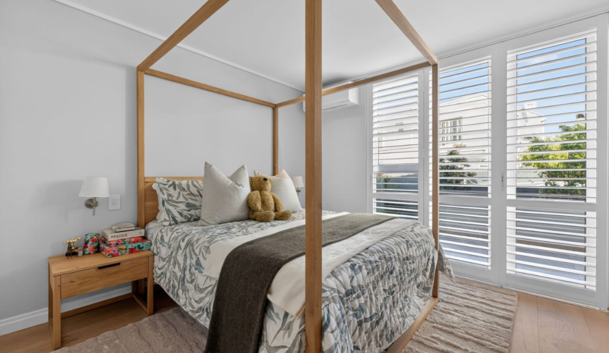 4 Upper Beta Close, Camps Bay 24