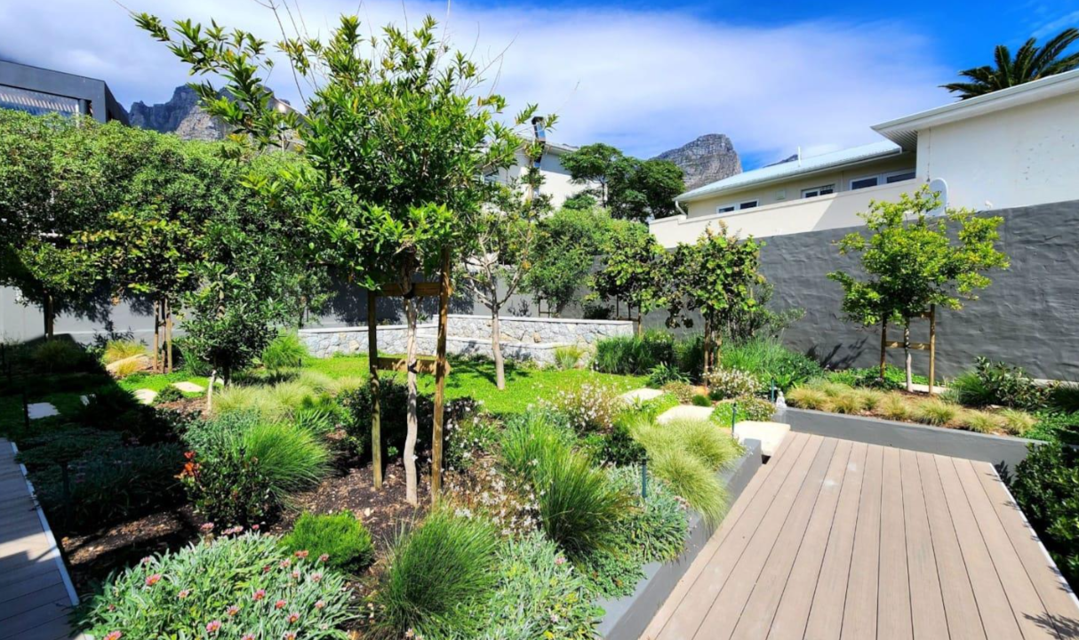 4 Upper Beta Close, Camps Bay 30