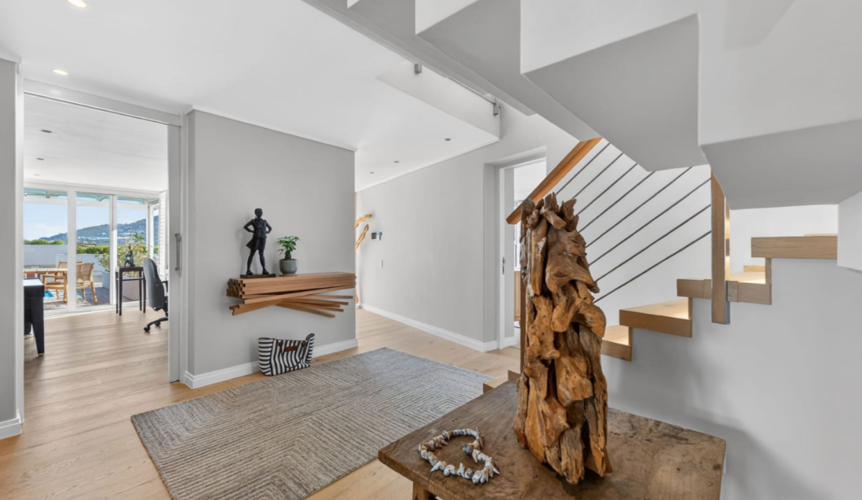 4 Upper Beta Close, Camps Bay 5