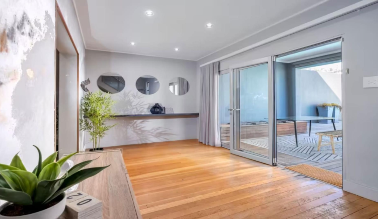 9 Portman Road, Bantry Bay 6